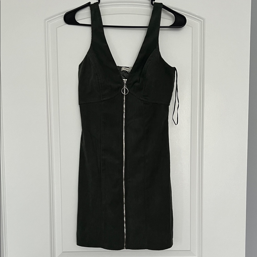 NWT Green Zip Jumper